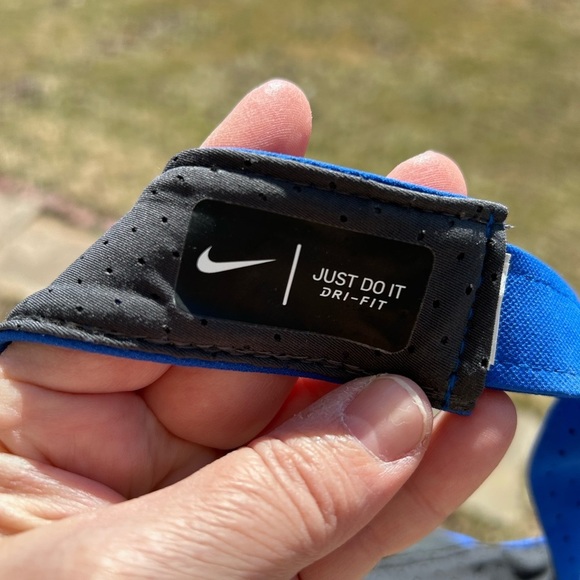 Nike UK University of Kentucky Wildcats Nike Dri-Fit Blue Gray Visor - Picture 3 of 3